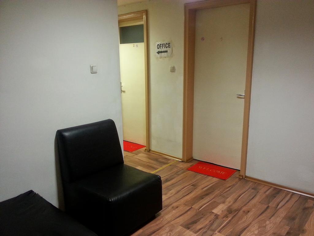 Hostel Center プロヴディフ エクステリア 写真